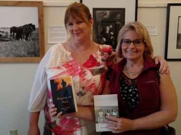 Ellendale Book Signing